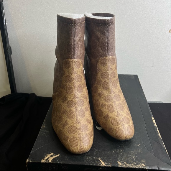 COACH Margot Signature Bootie Canvas Ankle Boots Womens Size 9 G5347 - Picture 8 of 12